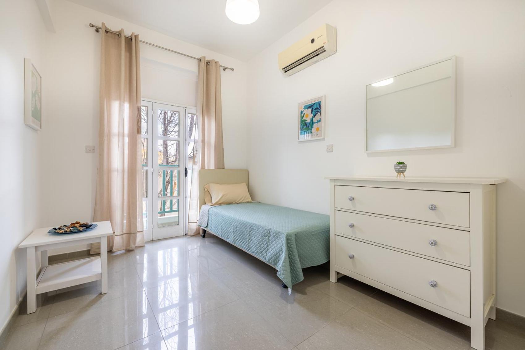 Pageant Homes Nikosia Bagian luar foto