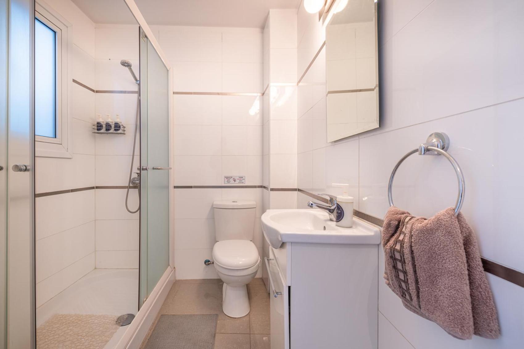 Pageant Homes Nikosia Bagian luar foto